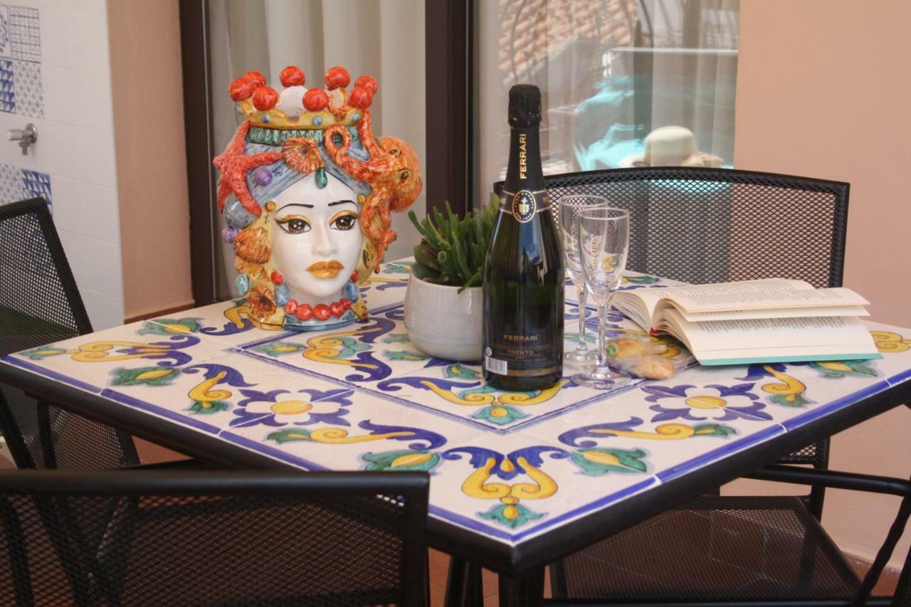 Ines Bed And Breakfast Giardini-Naxos Zewnętrze zdjęcie