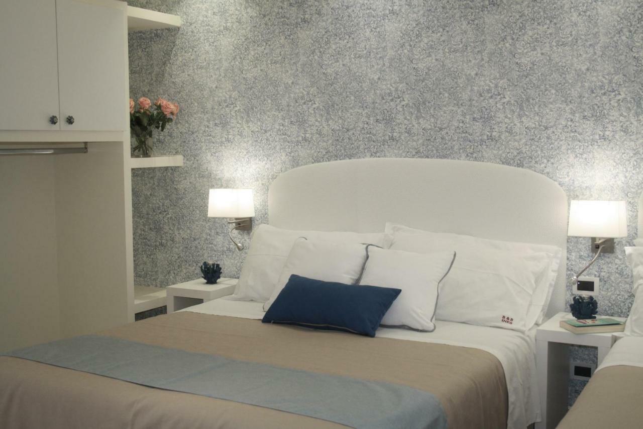 Ines Bed And Breakfast Giardini-Naxos Pokój zdjęcie