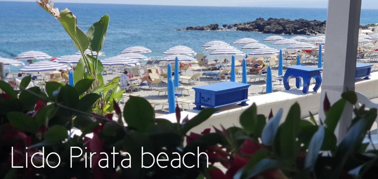 Ines Bed And Breakfast Giardini-Naxos Zewnętrze zdjęcie